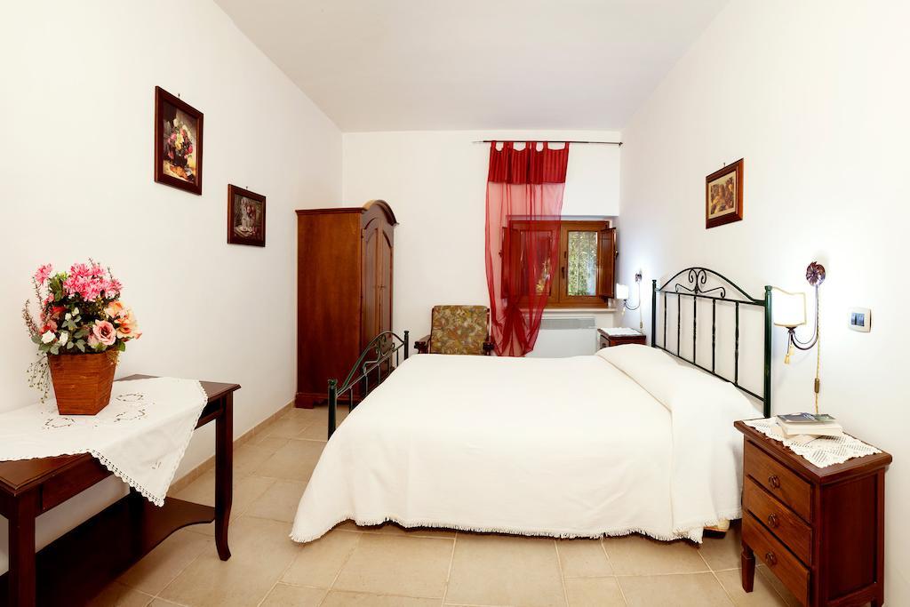 Masseria Madonna Dell'Arco Agriturismo Martina Franca Quarto foto